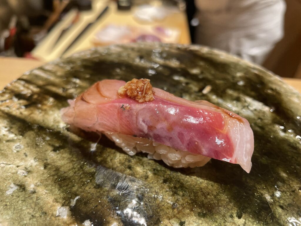 アカゼムロアジ