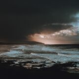 「怒り」とは何か？ 期待値の下振れから感情を解剖する